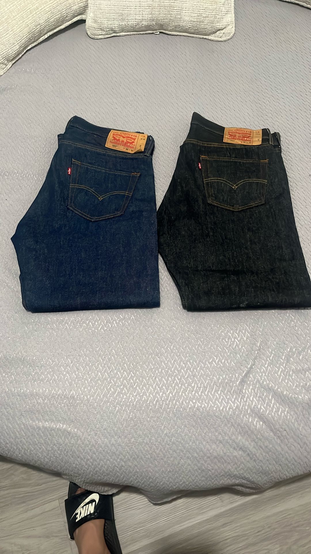 501 levi’s charcoal and dark blue W36 L30