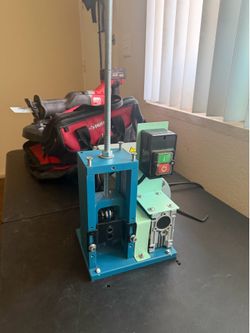 Wire stripper machine