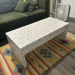 Coffee table (with Pull Out Table)