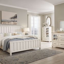 Shaybrock - Antique White - 6 Pc. - Dresser, Mirror, King Panel Bed, 2 Nightstands