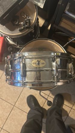 Pearl Mirror chrome Snare Drum