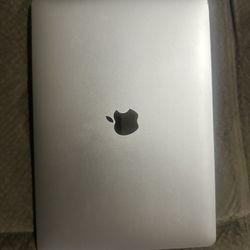 MacBook pro 13" Touch Bar i5 2.9GHz 8Gb ram 256 GB SSD (MLH12LL/A)