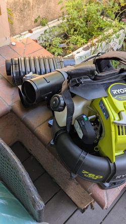 Ryobi 2 Cycle Gas Backpack Blower. Sopladora