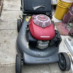 Gas Lawn Mower Honda HRR2162SDA