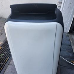 Kenmore Portable AC Unit- 12000 BTU