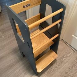 Toddler Standing Tower 