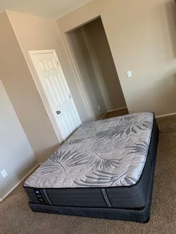 QUEEN SEALY MATTRESS AND FREE BOX SPRING