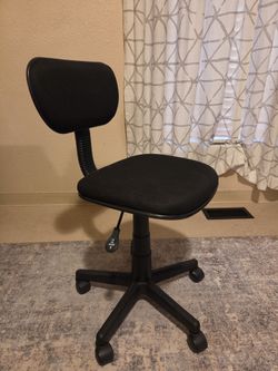 Chair $20 brand new condition