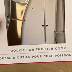 William Sonoma Chefs Kit For Fish Preparation 