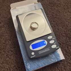 Anillo de Oro 10K Auténtico – Elegante y Ajustable – 2.15g 