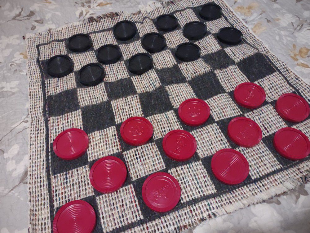 Giant Xxl Checkers Cloth Board Game 🎯