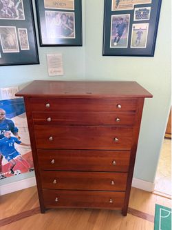 Dresser