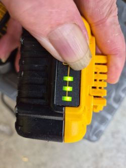 Dewalt 20 Volt Battery And Charger