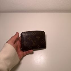 Louis Vuitton Zippy Coin Purse 