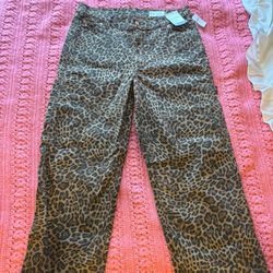 Leopard Print Pants / Shorts – Women’s Size 13