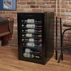 Wine Enthusiast VinoView 36-Bottle Duel Control Temp 19 x 18 x 33 Wine Cellar 9992