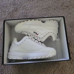 Fila whites