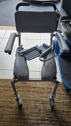 Handicap Rolling shower chair