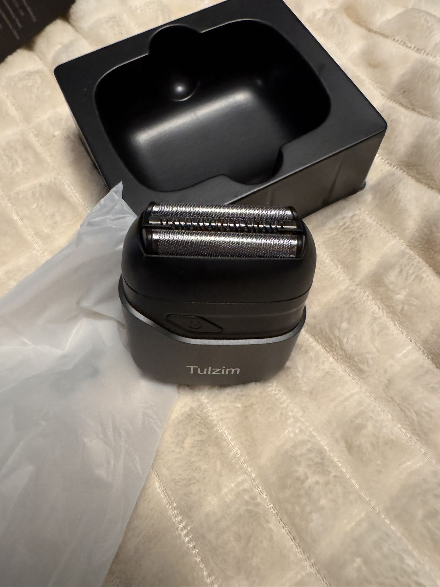 Small Shaver With LCD Display 