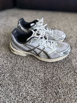 Size 11 ASICS Running Sneakers White Silver