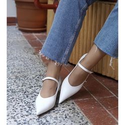 White kitten Heel Shoes 