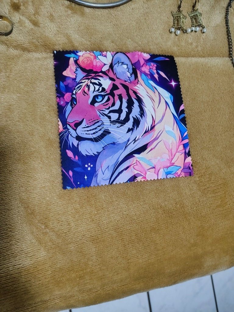 👓 Keep Them Clean!