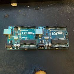 Two Arduino Uno R3