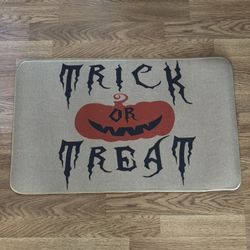 Halloween Mat “trick or treat”outdoor Indoor 28.5”x17”. New