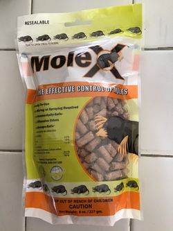 Molex for getting moles in your lawn qty 5 bags available NEW