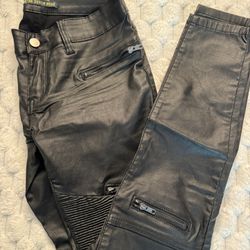 Woman’s Size 3 Leather Pants With Zipper Design 
