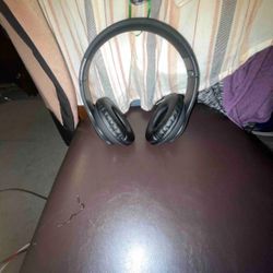 Beats by Dr. Dre Studio3 Over the Ear Wireless Headphones 