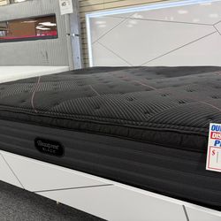 Beautyrest Black King Mattress. 🚚WE DELIVER🚚
