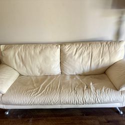 FREE – Natuzzi Italian Leather Loveseat (Modern Style)