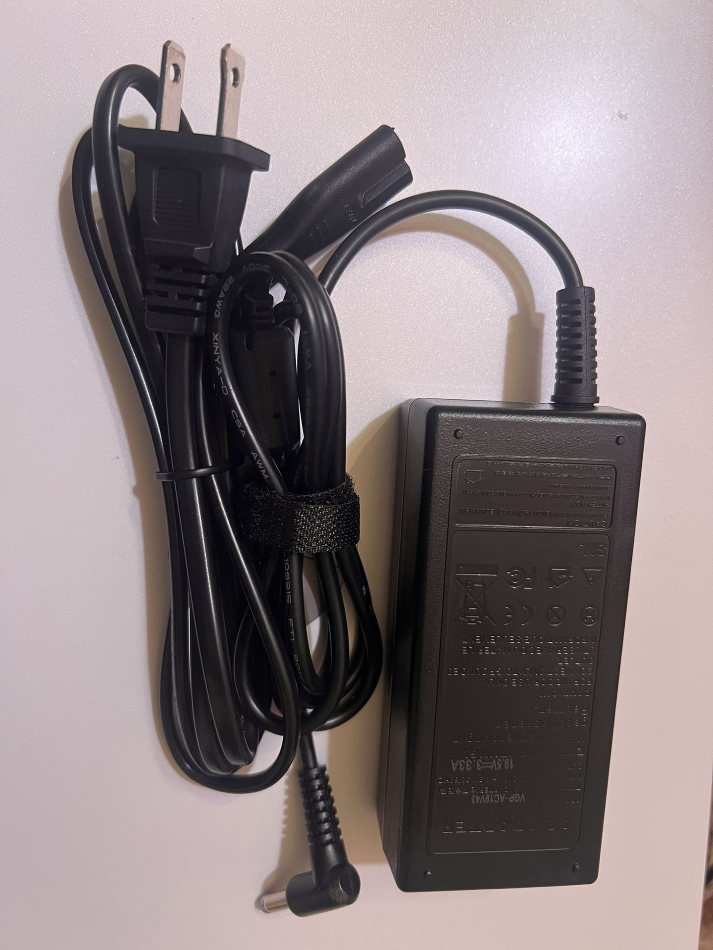 Laptop Charger, AC Adapter 