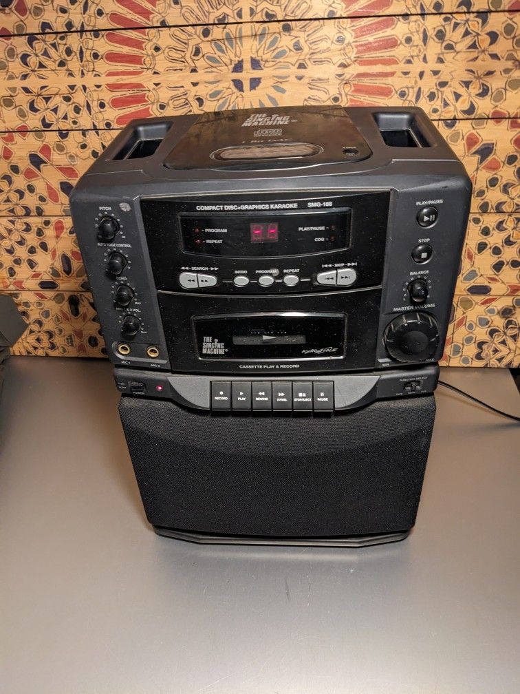 Works Great! Used! Karaoke Machine With CD & Cassette Player!
