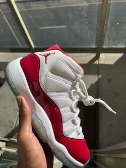 Jordan 11 Cherry