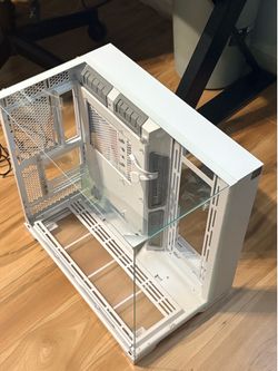 Lian Li O11 Vision White