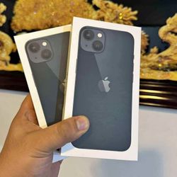 Apple iPhone 13 5G ( Unlocked ) %100 Battery 