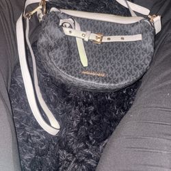 black michael kors bag