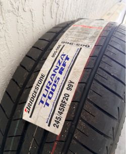 2 New Bridgestone Turanza rft T005 245/45/20 High Performance Tires