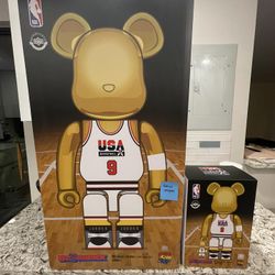 Bearbrick Michael Jordan 1992 Team USA 1000% & 400% Set for Sale in West  Palm Beach, FL - OfferUp