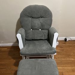 Nursery Chair 