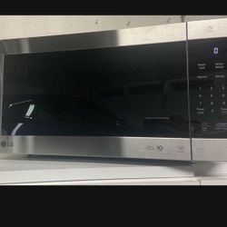 LG : NeoChef 2.0 cu. ft. Countertop Microwave