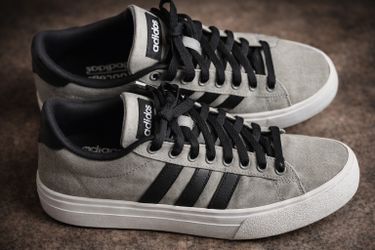 Adidas Cloudfoam Sneakers – Size 6.5 – Great Condition