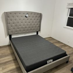 Queen Size Bed Frame / Box Spring 