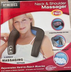 Neck and shoulder massager with heat