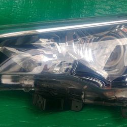 2014 2015 2016 2017 2018 TOYOTA 4RUNNER HEADLIGHT HALOGEN LEFT OEM 15 16 17 18