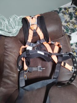 Titan Full Body Safety Harness Price is negotiable