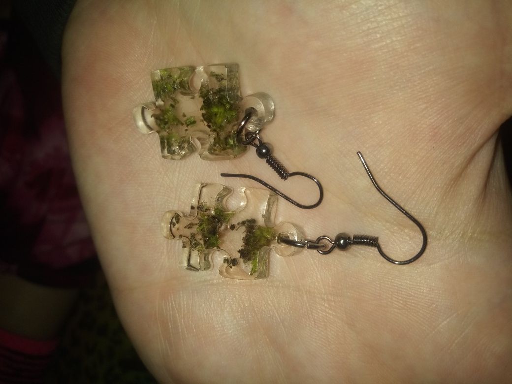 Custom-made novelty necklaces earrings bracelets and anklets