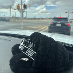 UGG Slides